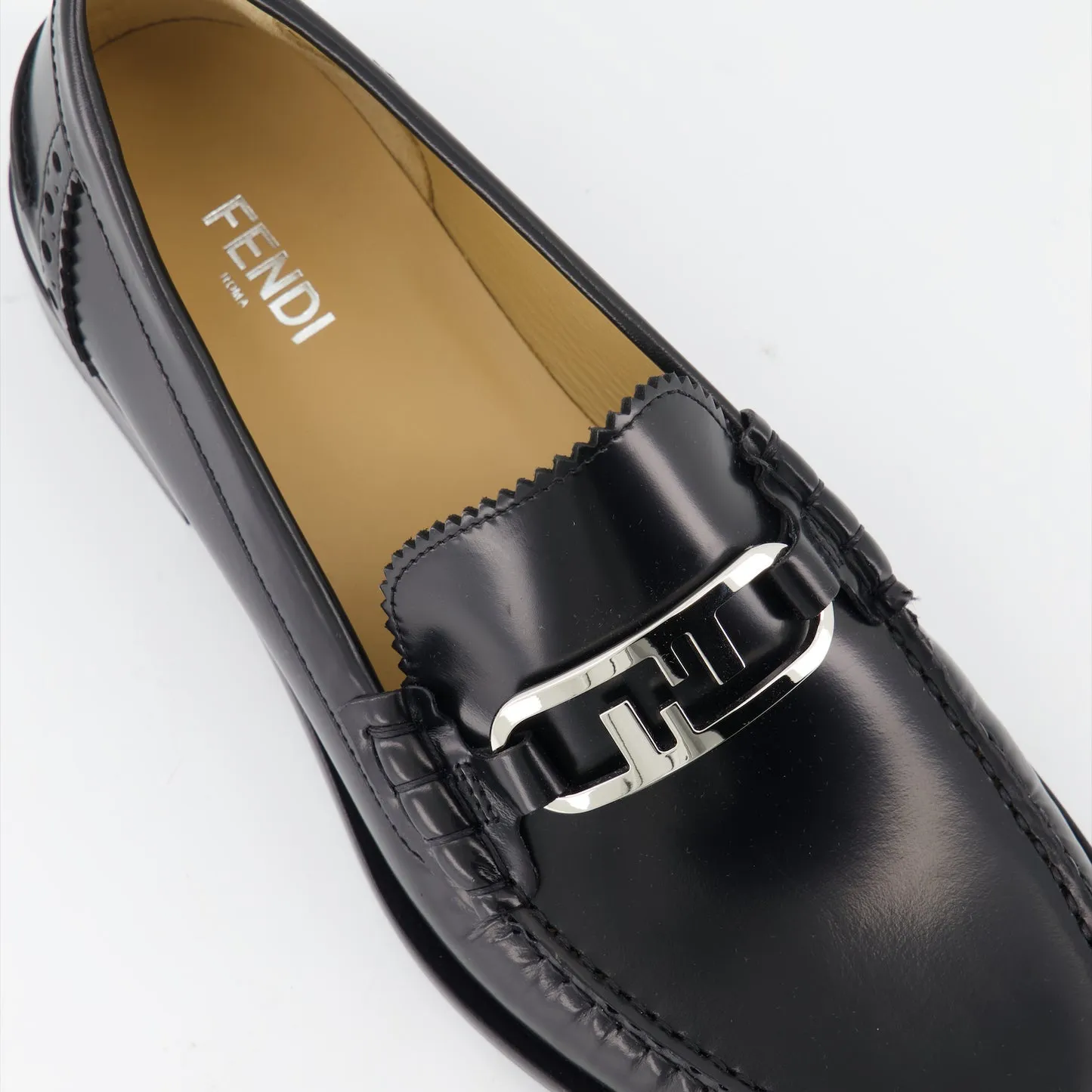 7D1557 AK1T F0ABB FENDI MEN SHOES