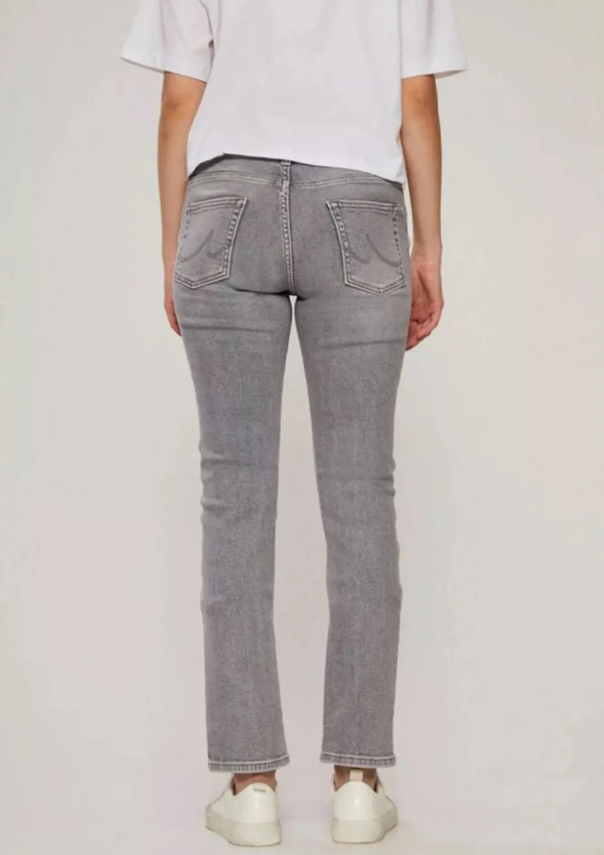Aspen Y Silvina Undamaged Mid Rise Slim Straight Jean
