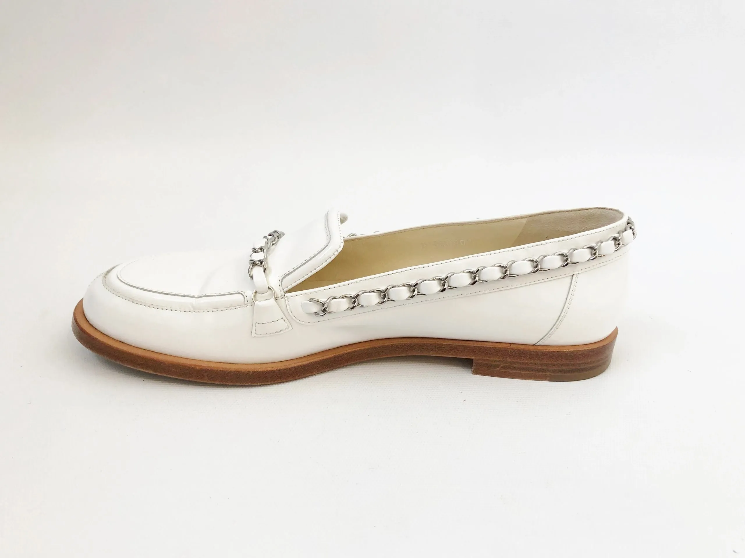 Chanel White Chain-Link Loafer Size 38.5 It (8.5 Us)