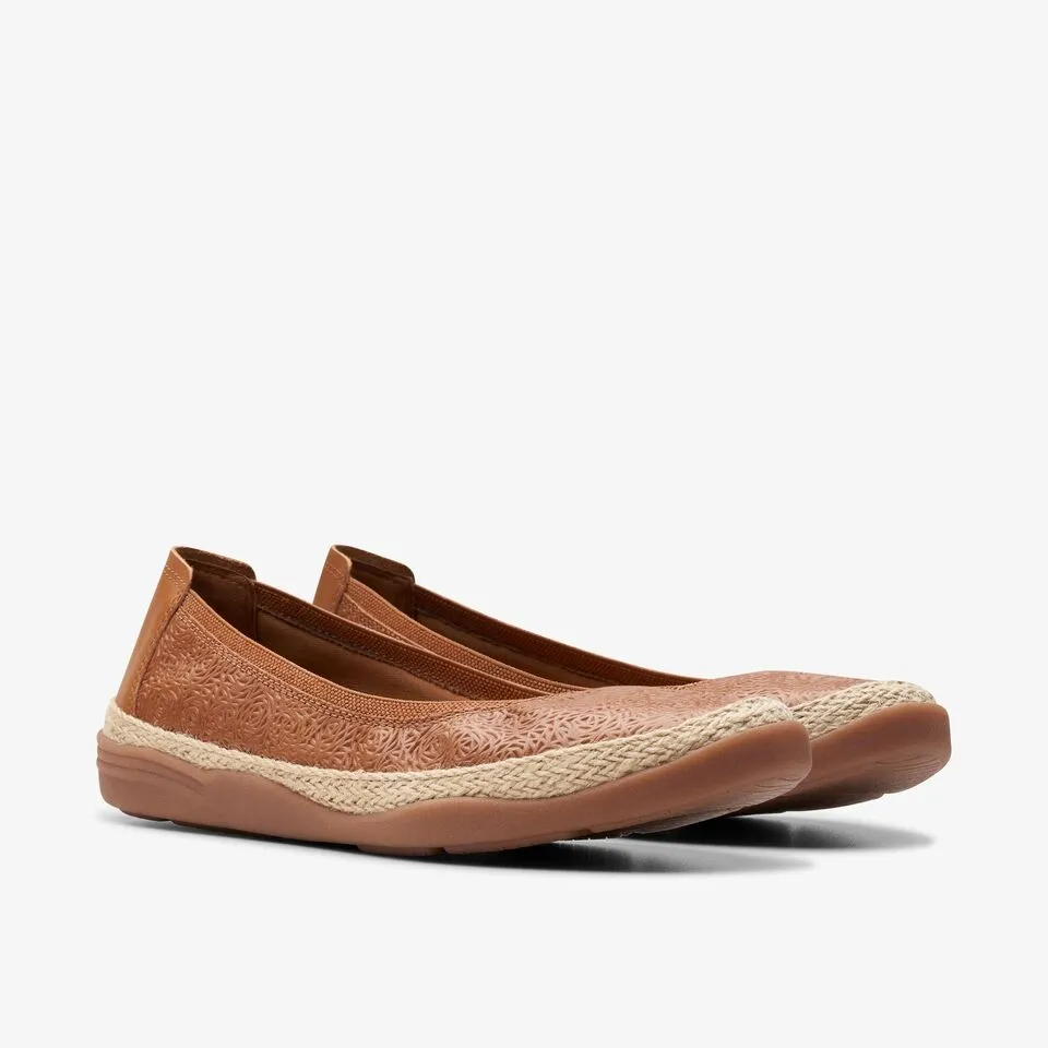 Clarks Women's Elaina Rae Tan Leather
