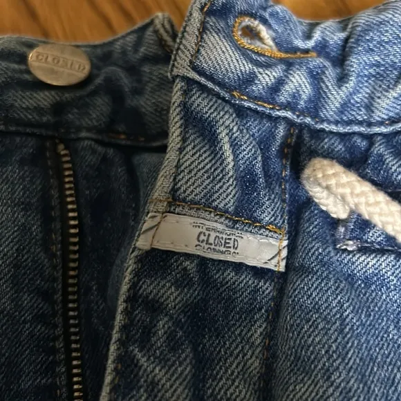 Closed Lexi Ultra High-Rise Relaxed Jeans Sz‎ 29