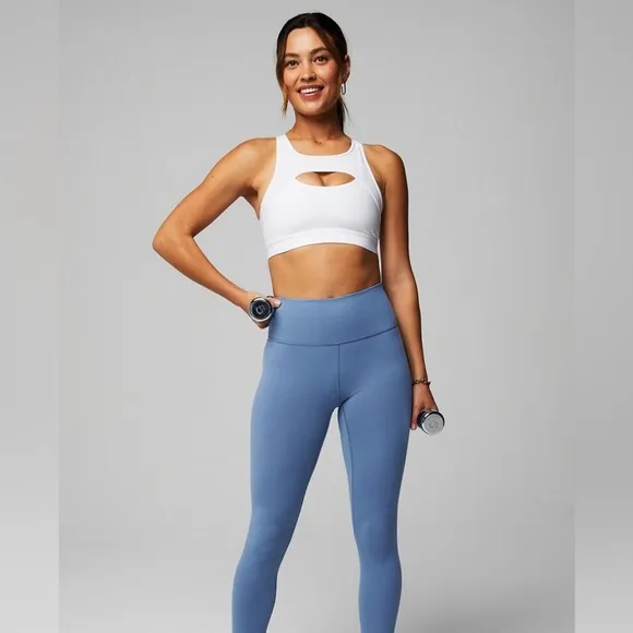 Fabletics Mesh Breathable Medium Impact Sports Bra Classic White Size Medium NWT