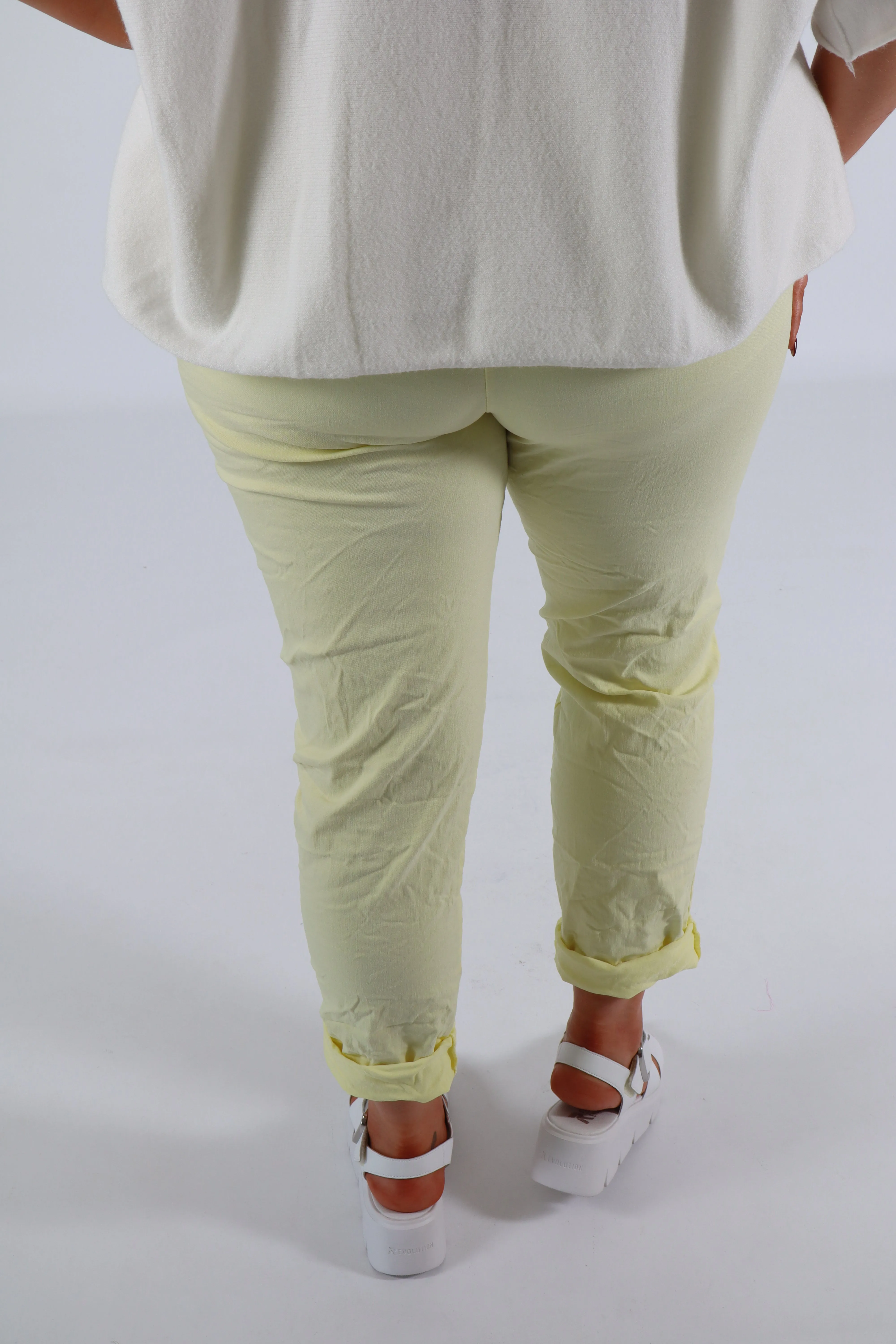 Grace Jogger in Yellow