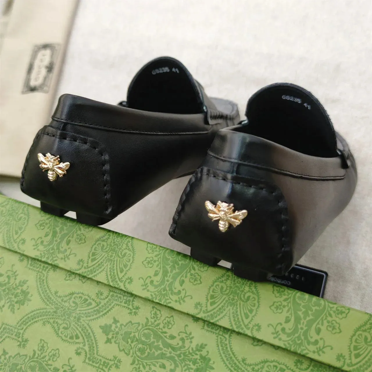 GUCCI || Interlocking GG-logo Leather Loafers | Black