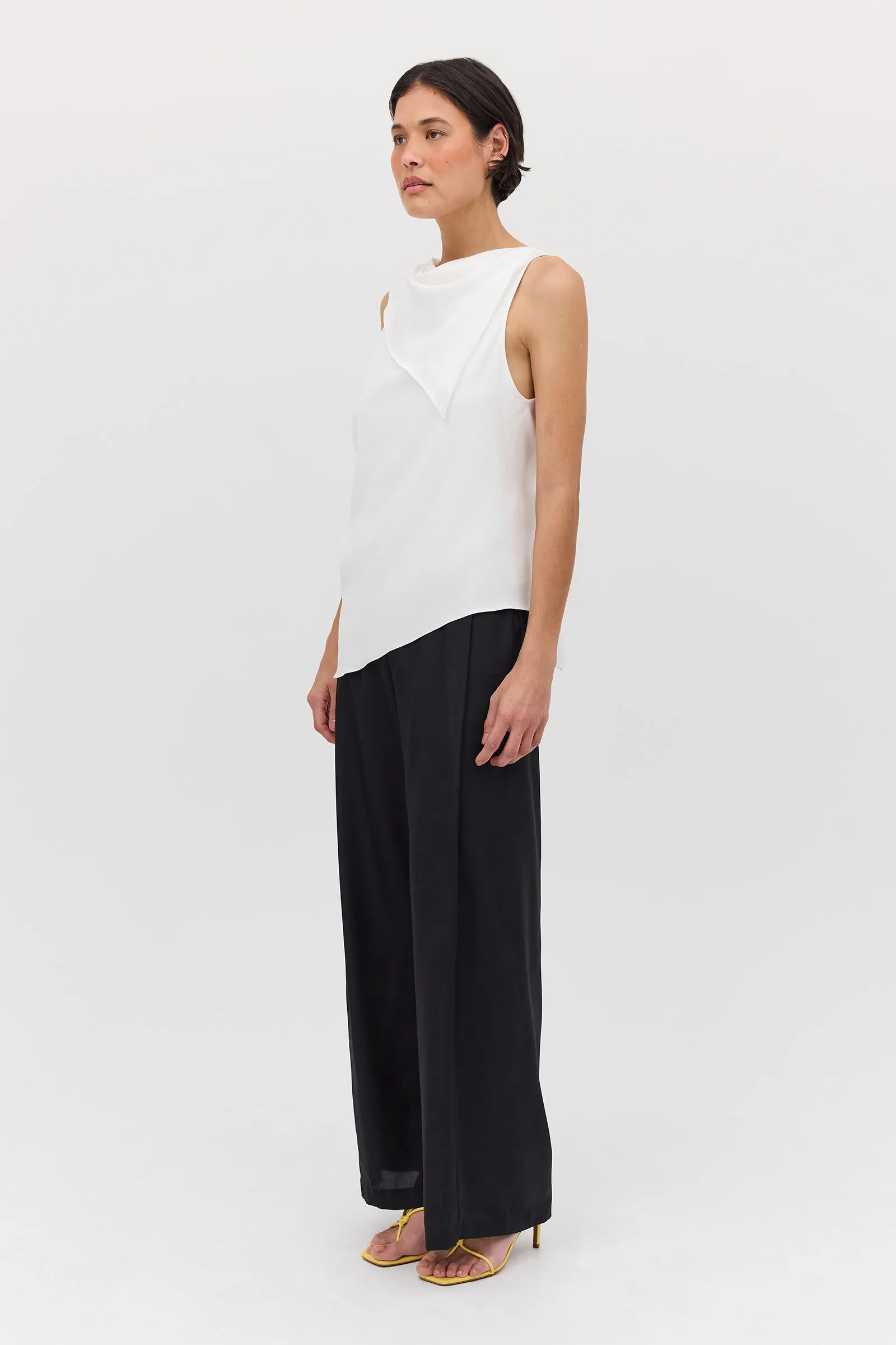 IVORY TEXTURED CREPE RHYTHM TOP