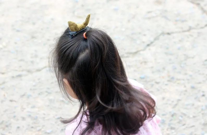 Jireh Bow - Dotty Bow Clip