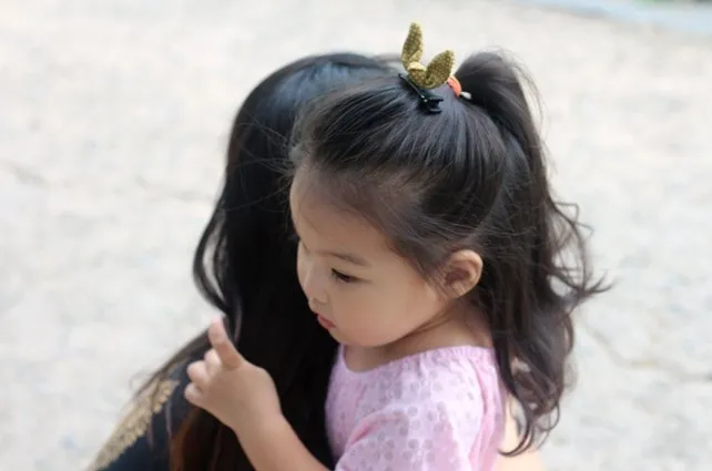 Jireh Bow - Dotty Bow Clip