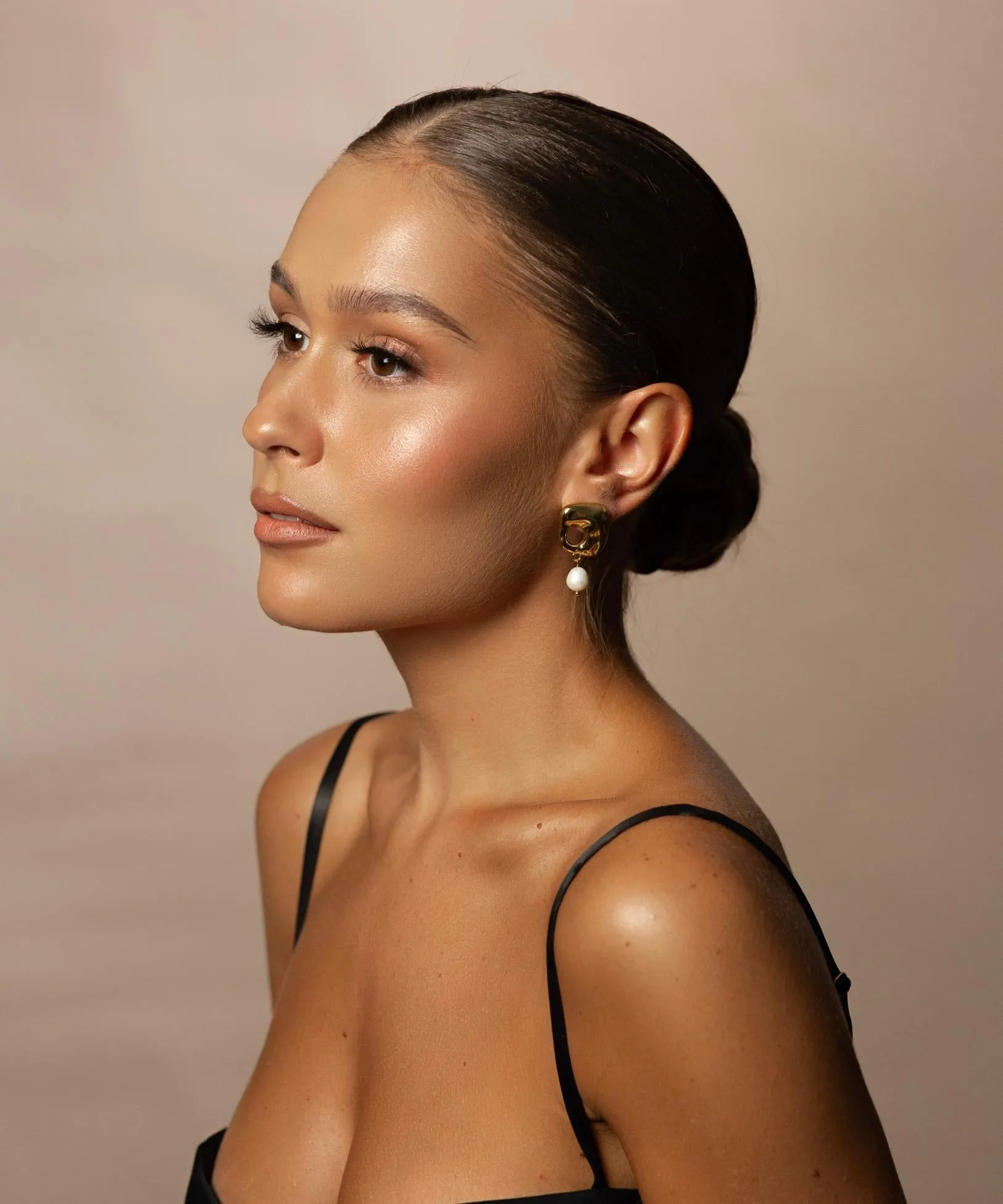 Keira Pearl Drop Earrings