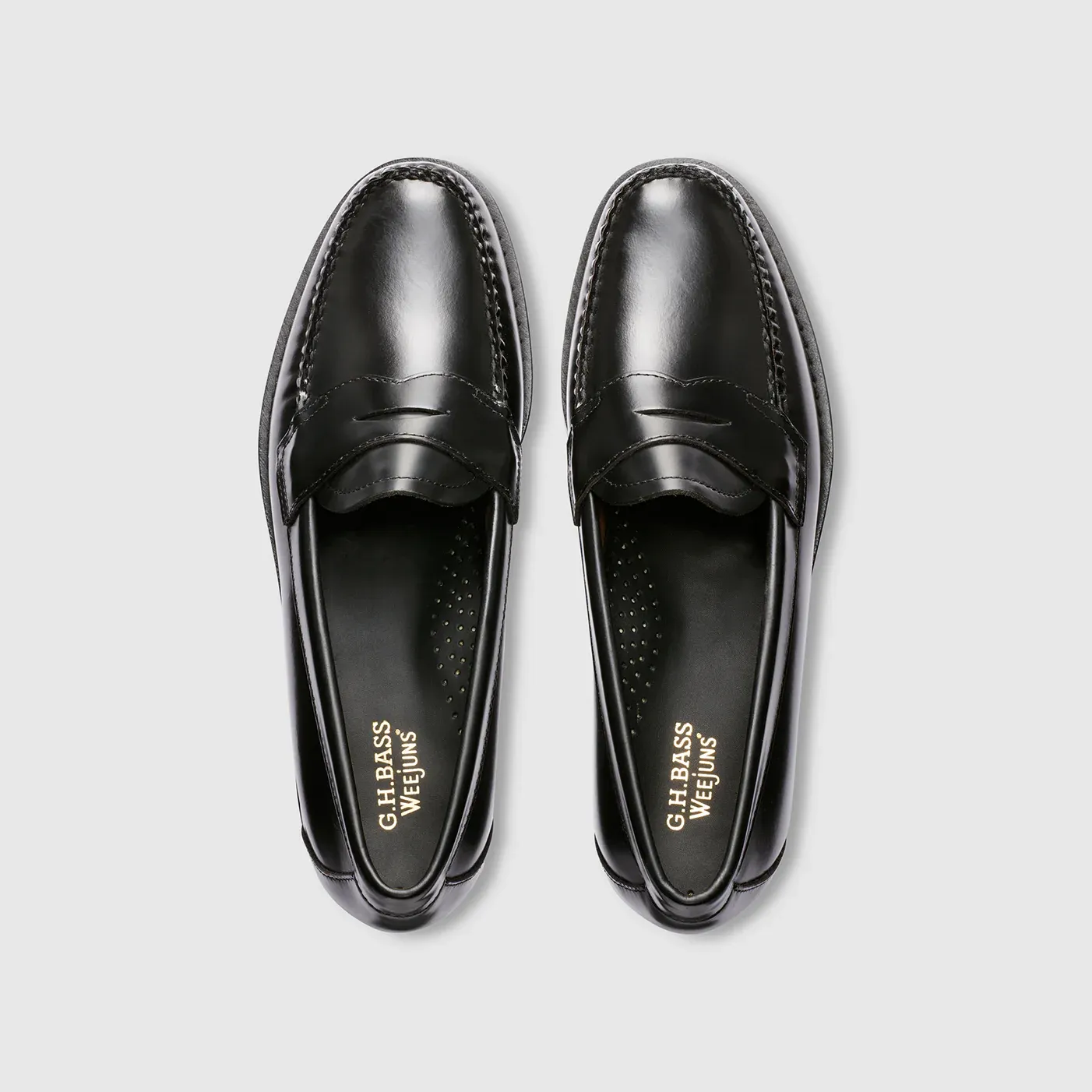Logan Weejuns Loafer in Black