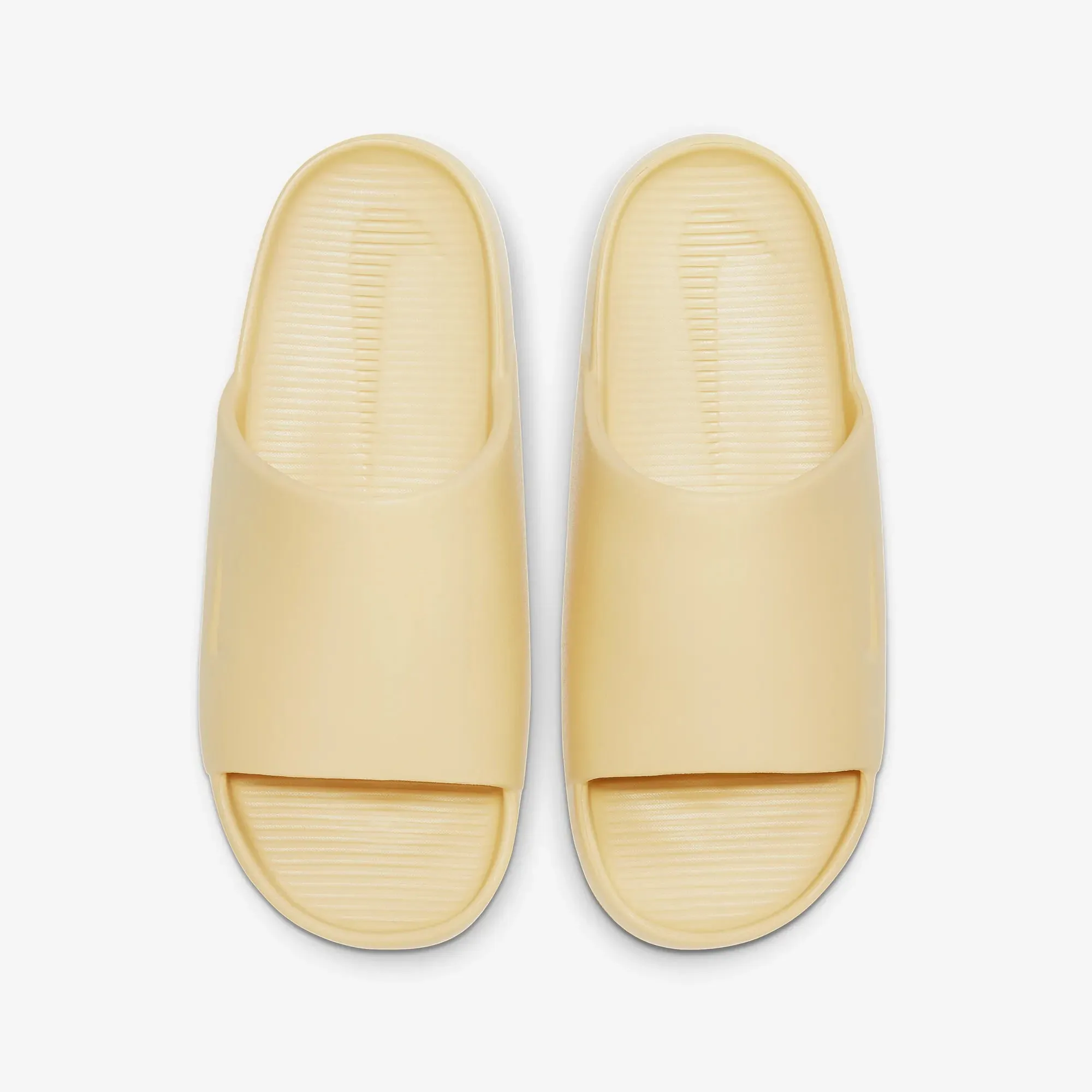 Nike | CALM  { SESAME/SESAME