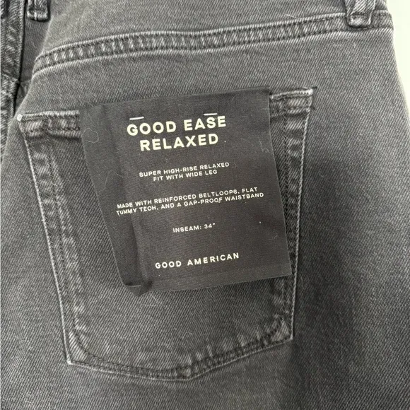 NWT Good American black jeans. Size 10/30