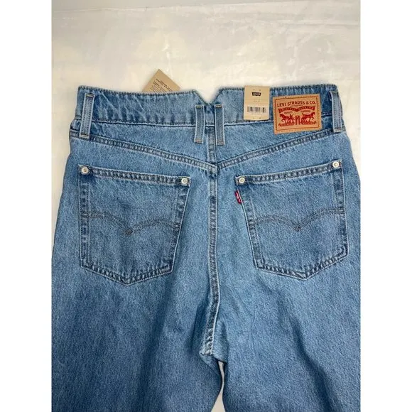 NWT Levi’s Hi-Waist Button Fly Mom Jeans Size 29