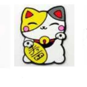 SHOE CHARMS - WAVING LUCKY CAT MANEKI NEKO