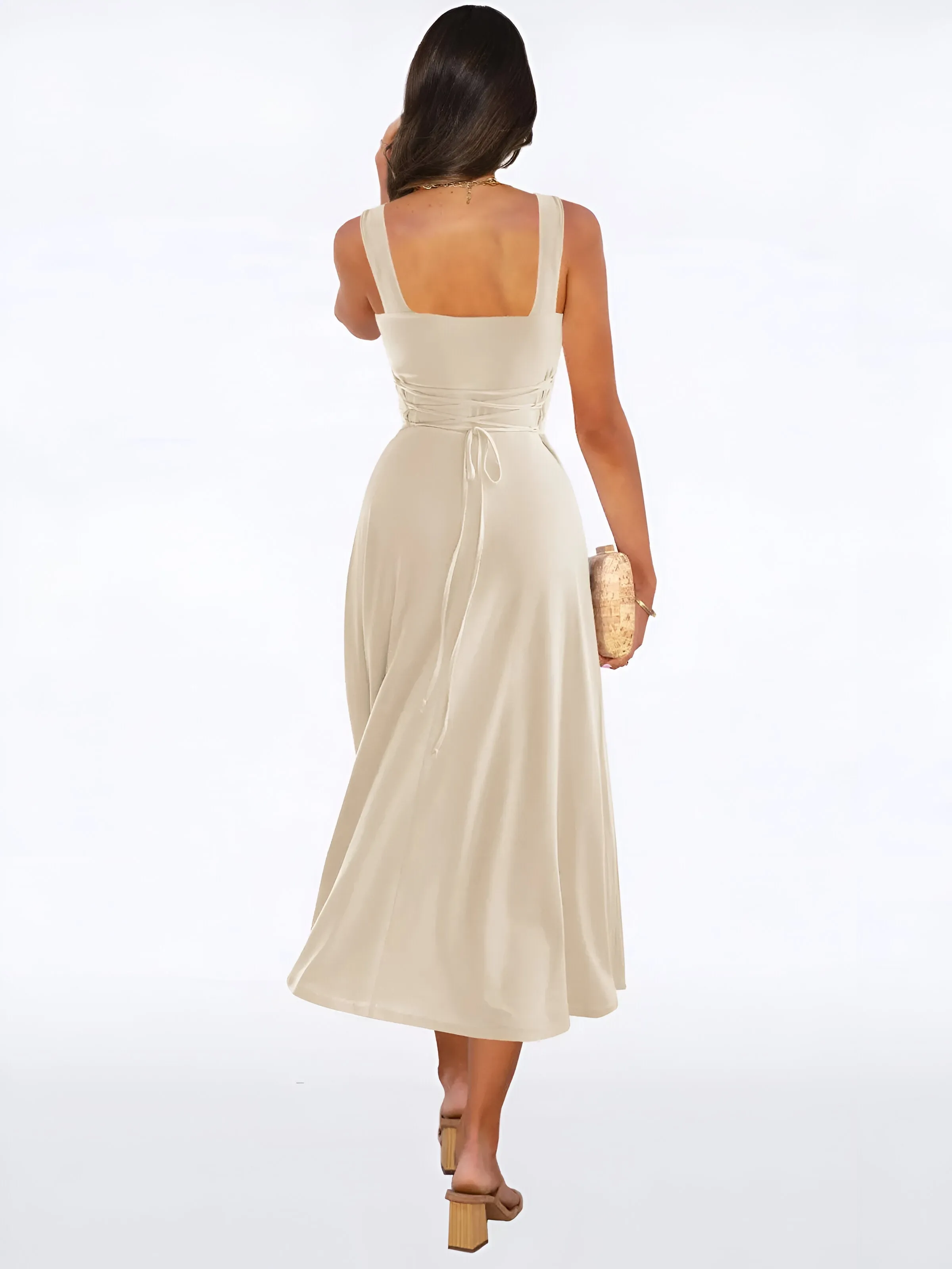 SIGLINDE IN TRENDY MIDI DRESS
