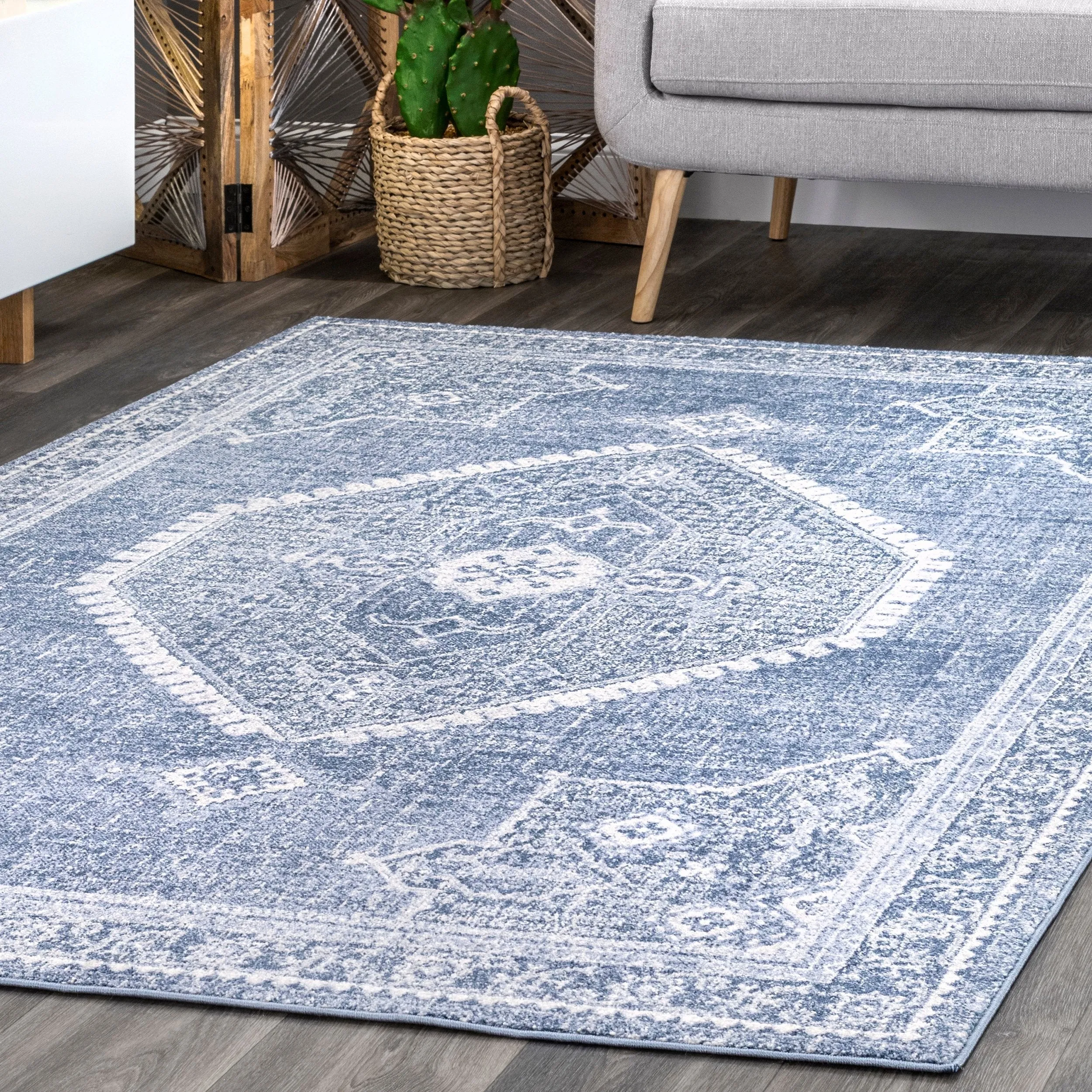 VINTAGE PERSIAN DISTRESSED ISLA