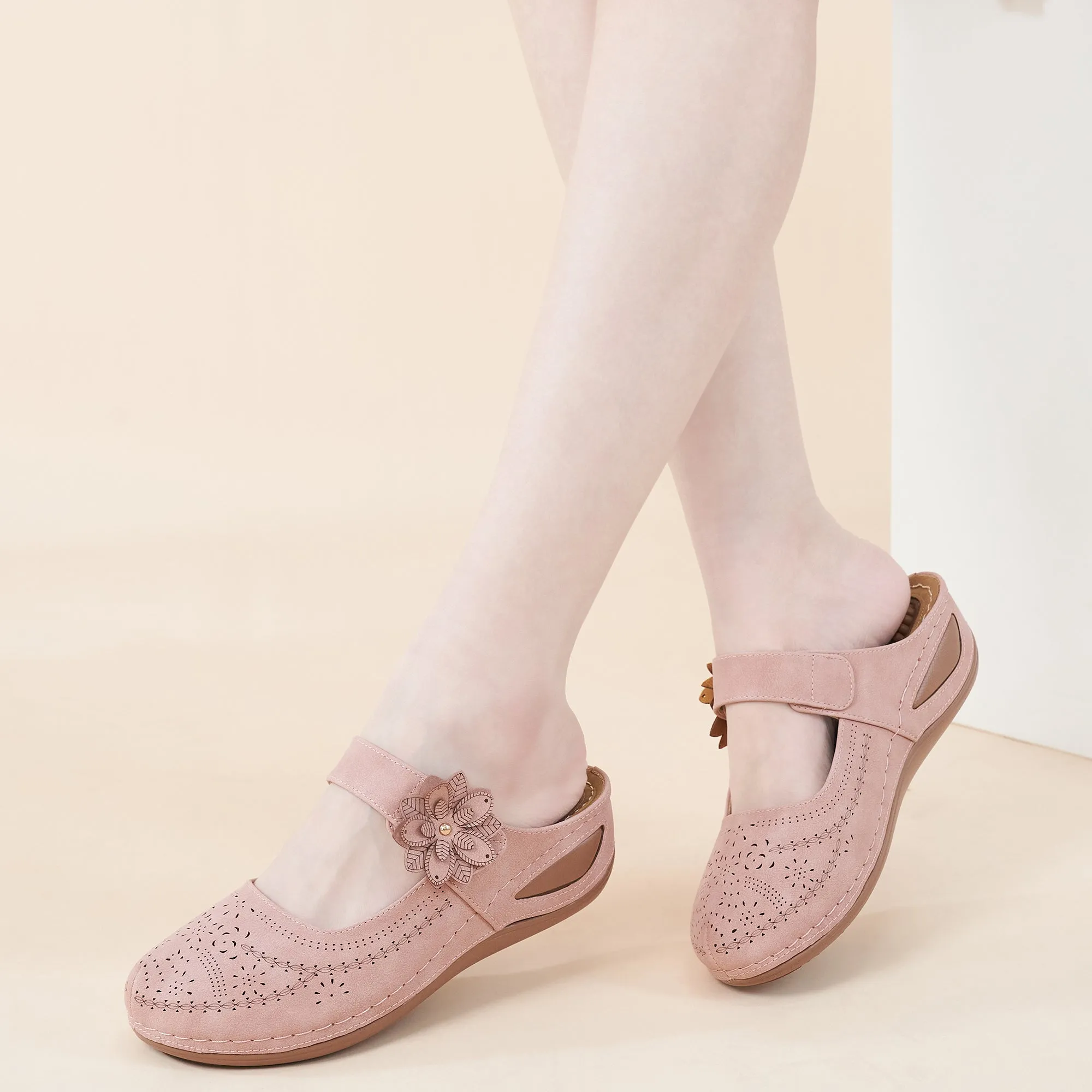 Womens Clogs & Mules Slip on Comfy Summer Sandals